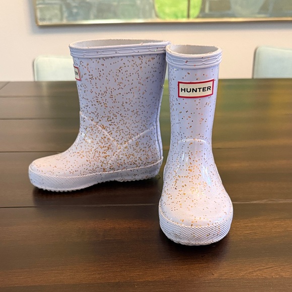 Hunter Kids Glitter Rain Boots - White and Gold - Picture 2 of 4